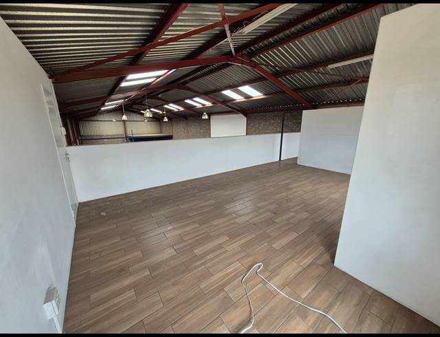 360M² FACTORY FOR SALE IN ANDERBOLT